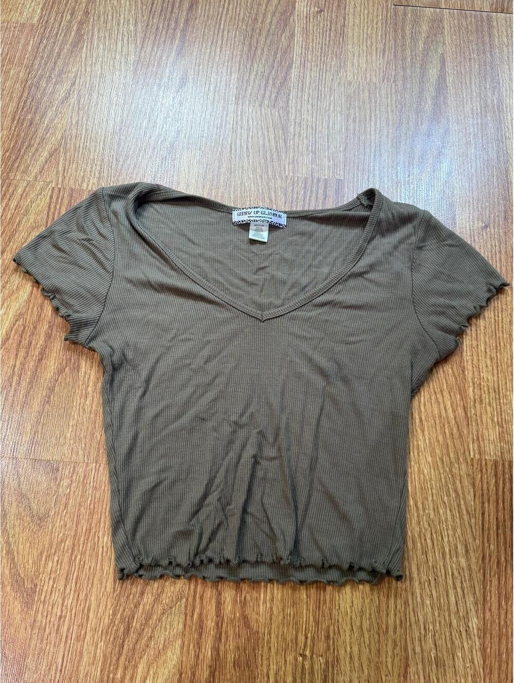 Women's Top | Short Sleeve Crop top | Giddy Up Glamour Boutique | Size Medium